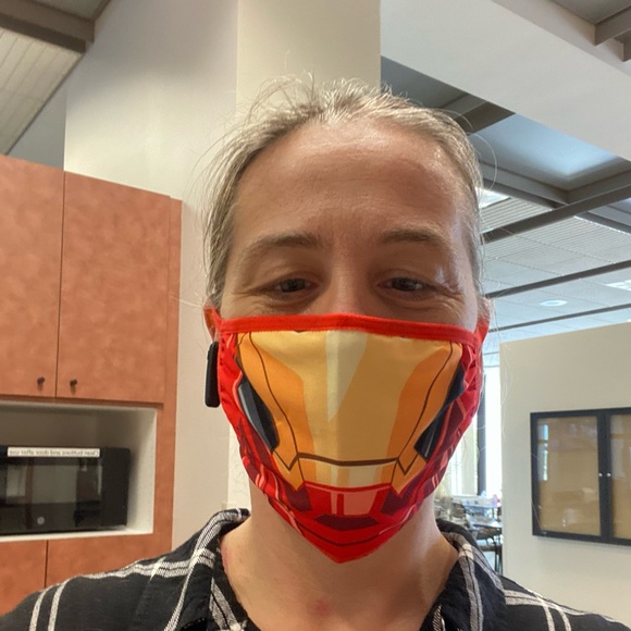 Meet your Posher, Lisa - Picture 1 of 1